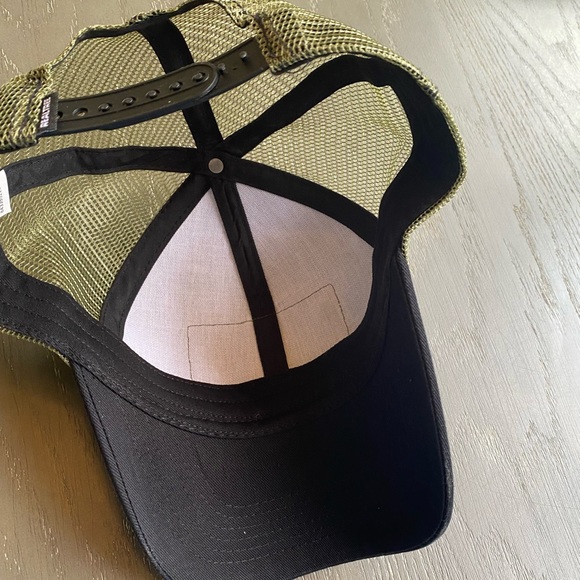 Realtree adjustable hat - Picture 3 of 3